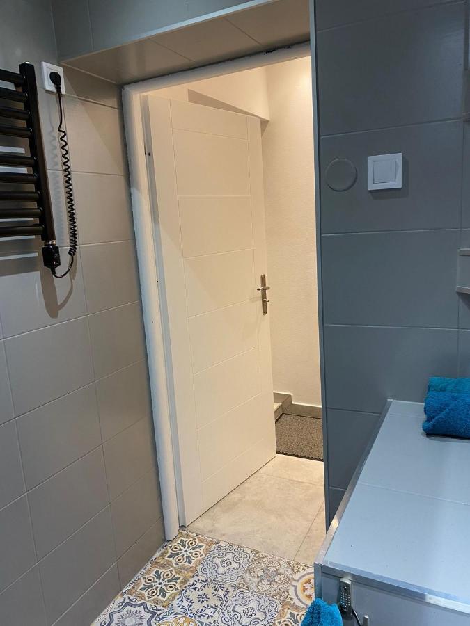 Appartement Walbrzych Blisko Teatru Extérieur photo